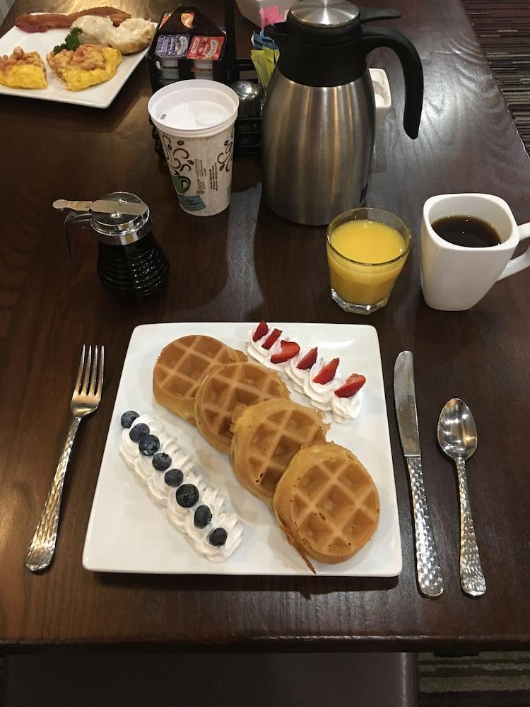 ホリデイ イン サウス ブロードウェイ タイラー エクステリア 写真